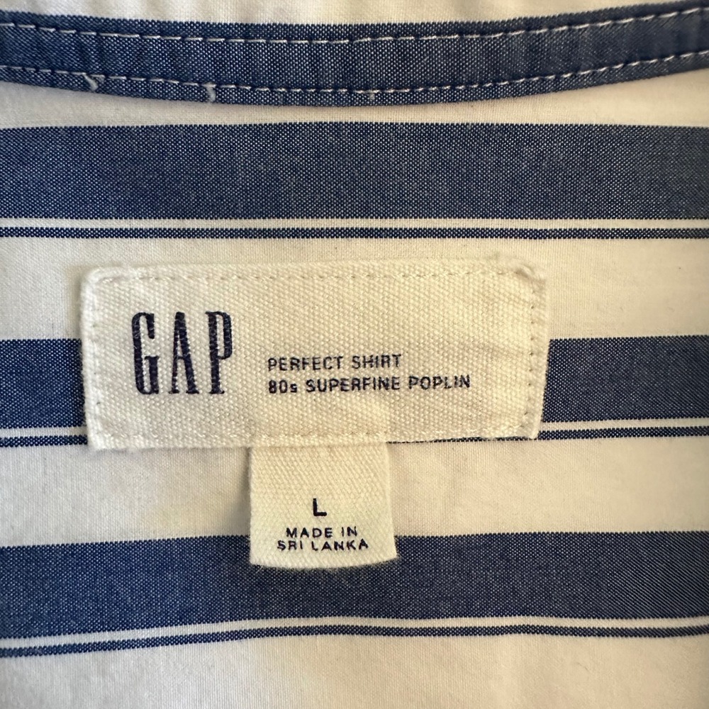 GAP Women's Blue White Stripe Perfect Shirt Superfine Poplin Button Down Top‎ L - Picture 7 of 9